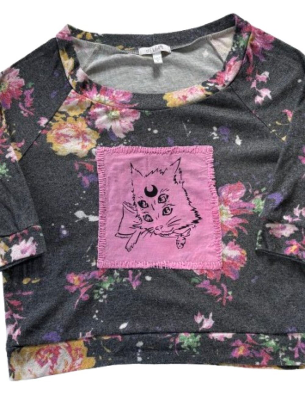 🎀 Vintage dEliA*s 3/4-Sleeve Floral Raglan Top With Pink Kitty Cat Patch 🎀